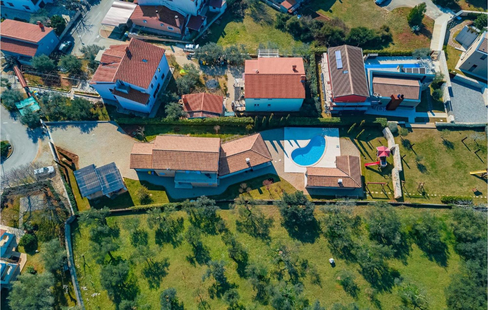 Holiday home Luka